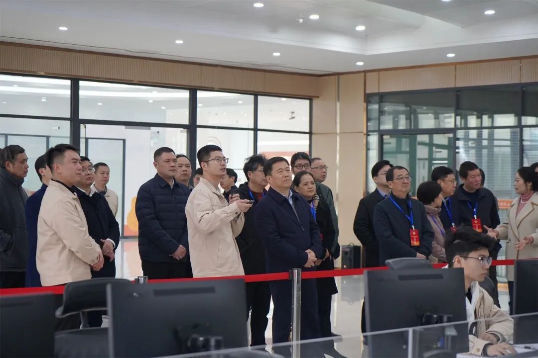 俞健一行至能源环保公司开展市政协委员视察市属国有企业高质量生长情形调研